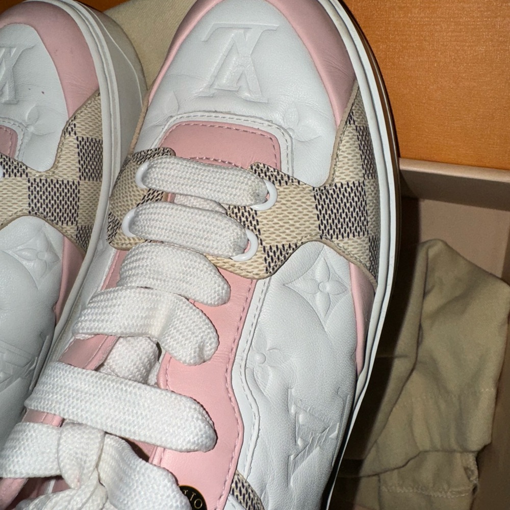 Louis Vuitton sneakers - Picture 16 of 16